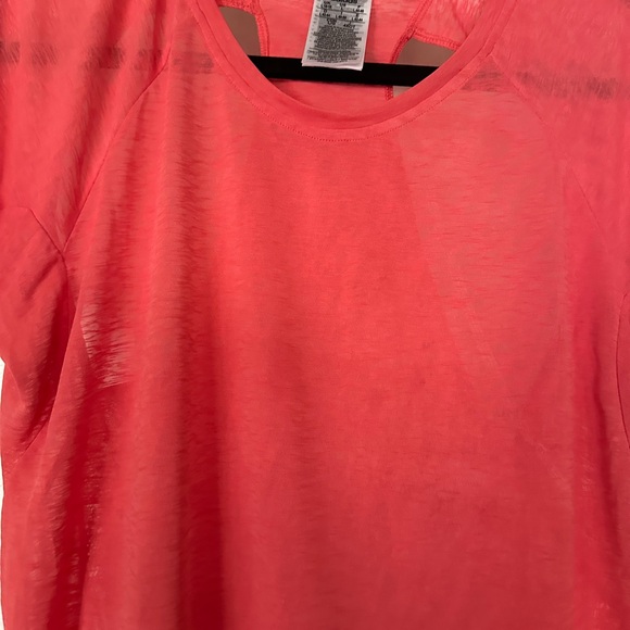 Adidas T-Shirt - Picture 3 of 9